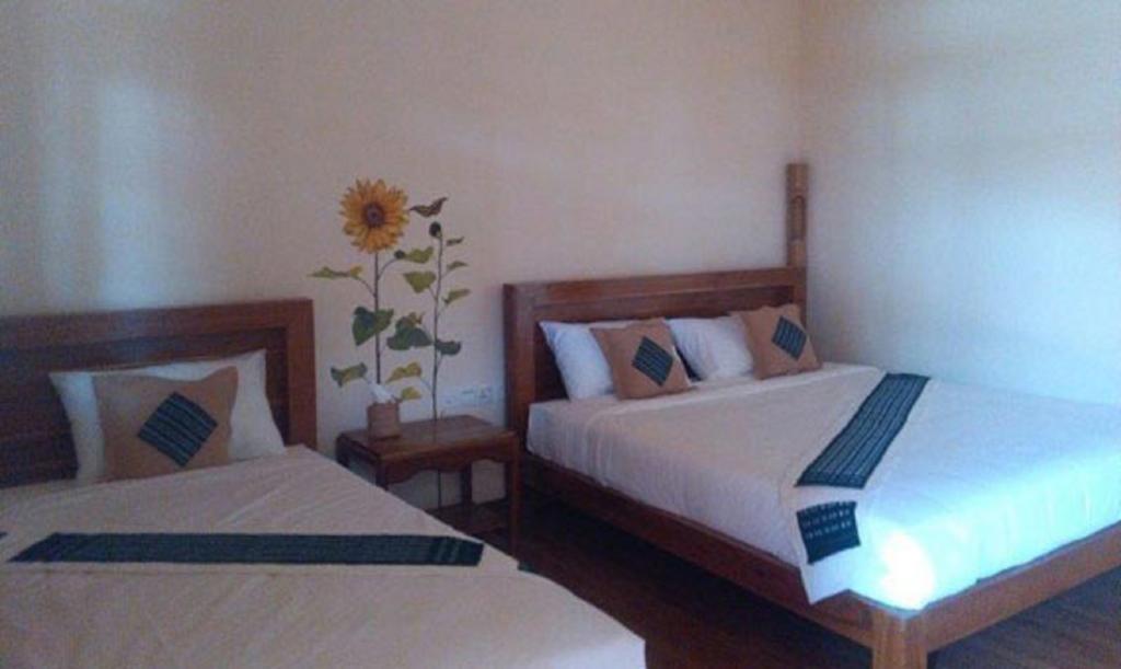 Trinity Family Inn Nyaung Shwe Exterior photo
